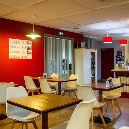 Initial By Balladins