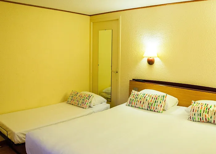 Initial By Balladins לה-רוש-סור-יון