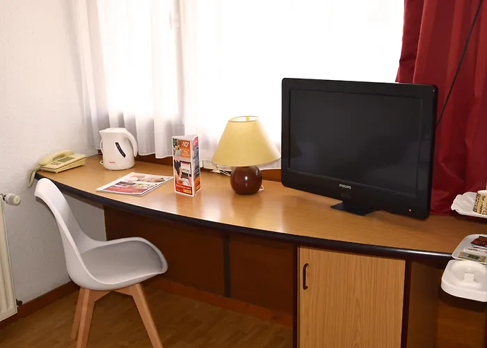 Initial By Balladins 3* 永河畔拉罗什