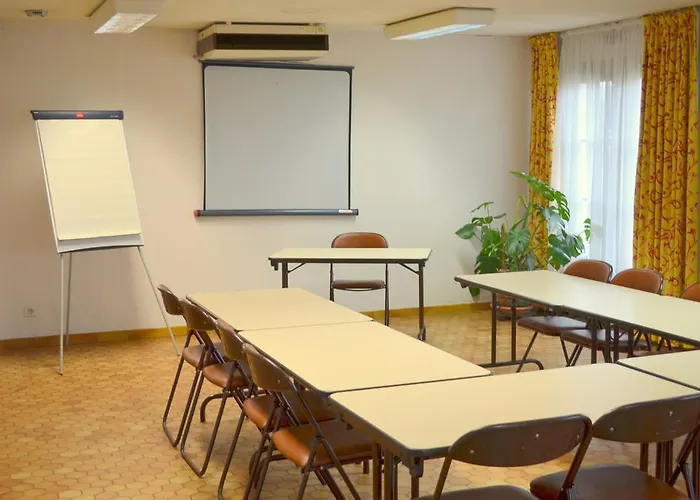 מלון Initial By Balladins