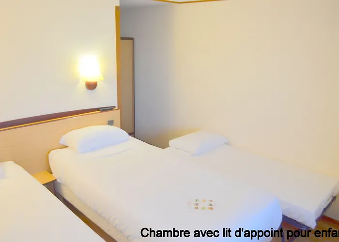 Initial By Balladins מלון לה-רוש-סור-יון