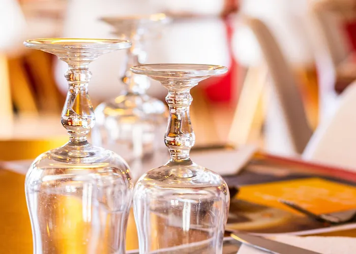 Initial By Balladins 永河畔拉罗什