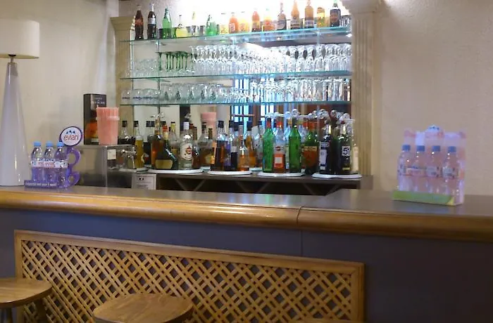 Initial By Balladins