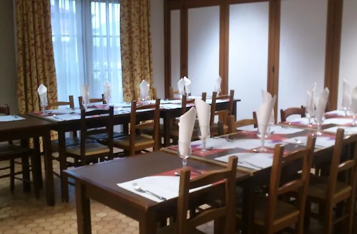 Initial By Balladins 永河畔拉罗什