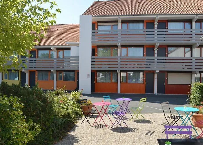 Initial By Balladins 3*