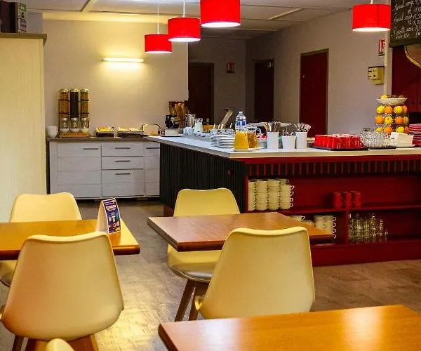 Initial By Balladins 3* 永河畔拉罗什